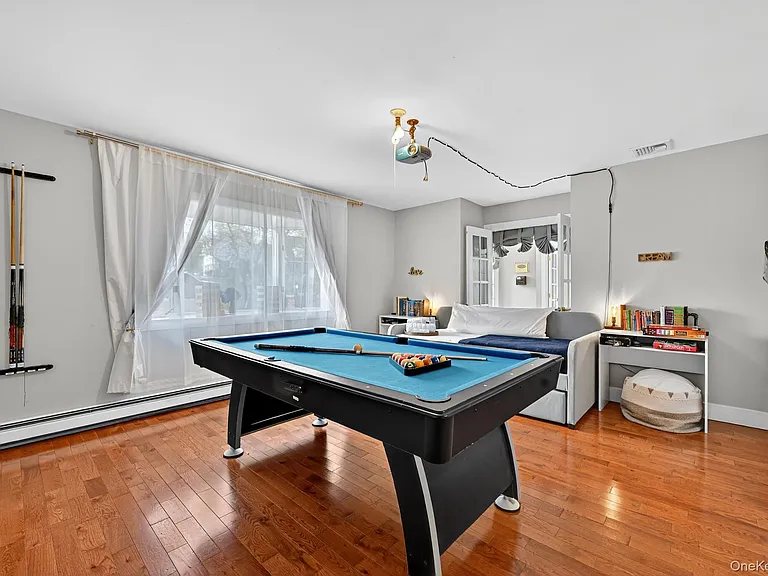 66 Murray Dr — Photo 15