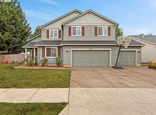 3273 Oxford St, Woodburn, OR 97071