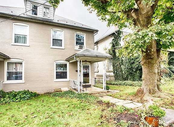 2nd image of 225 Lincoln Ave