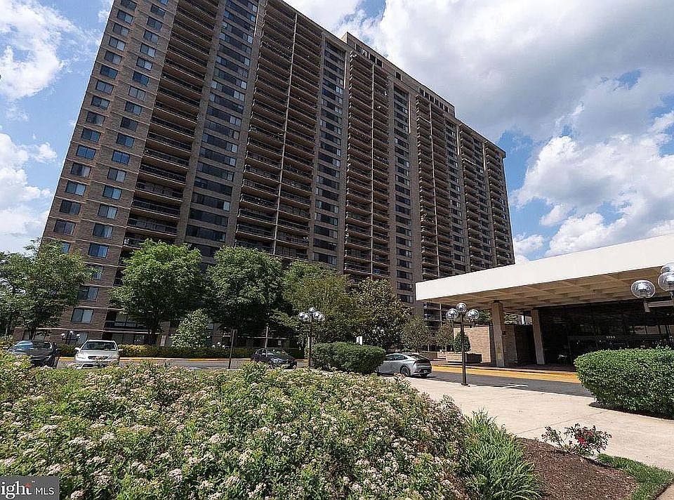 1st image of 3705 S George Mason Dr APT 513S