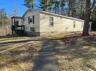 8 Whittier Dr, Seabrook, NH 03874