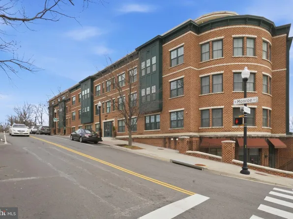 2101 N Monroe St APT 201, Arlington, VA 22207