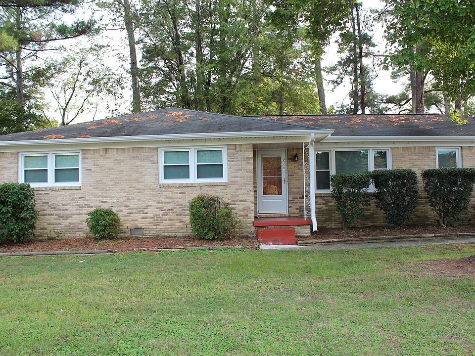 Beautiful updated ranch in South Huntsville