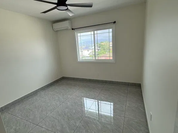(undisclosed Address), Pearl City, HI 96782