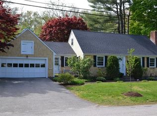 6 Heritage Rd, Barrington, RI 02806