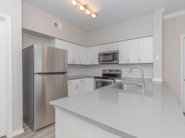 8359 Harwood Rd APT 717