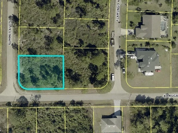 641 Summit Ave S, Lehigh Acres, FL 33974