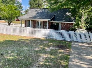 21 Golden Pond Cir, Hattiesburg, MS 39401