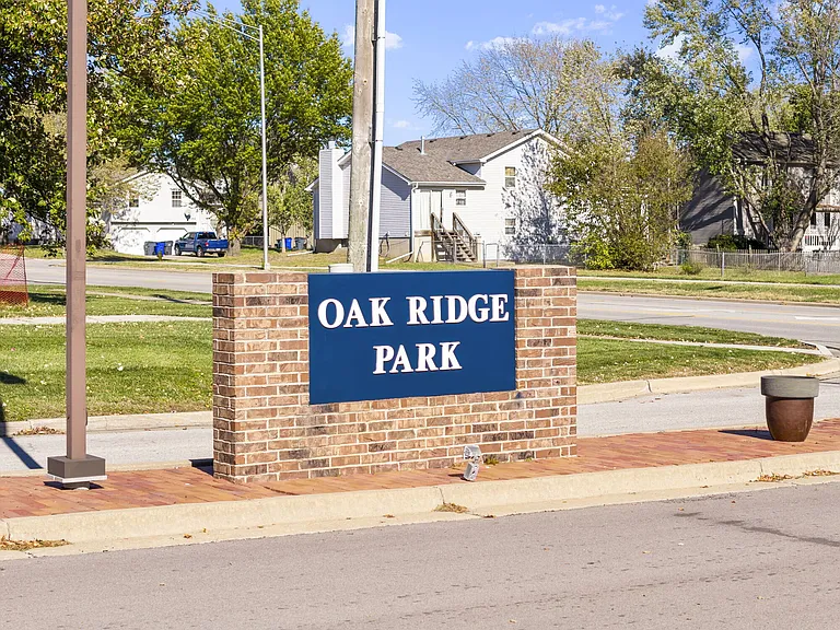 Oak Ridge Park Apartments — Photo 5