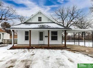 3909 N 53rd St, Omaha, NE 68104