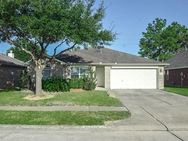 3314 Rainport Dr — Photo 1