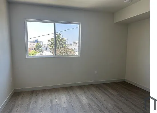 6515 Crenshaw Blvd — Photo 4