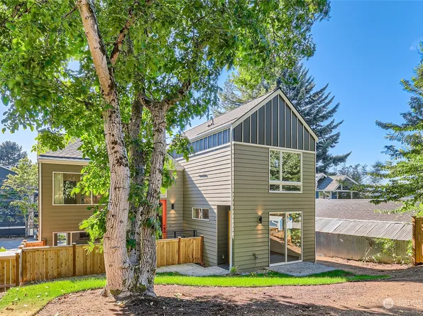 9524 3rd Avenue NE #C, Seattle, WA 98115