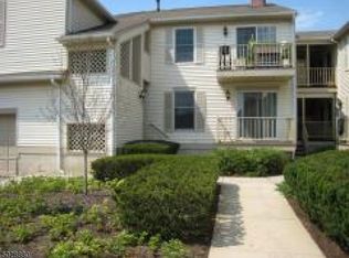 171 Jamestown Rd Ondo #171, Bernards Twp., NJ 07920