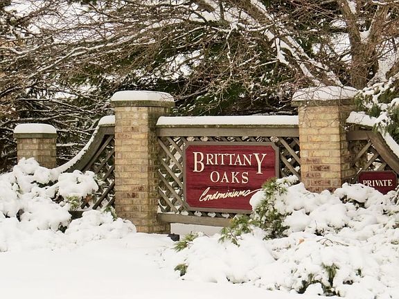 3rd image of 2725 Brittany Oaks Blvd
