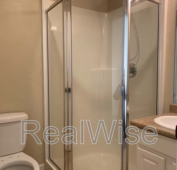 205 Classick Dr — Photo 8