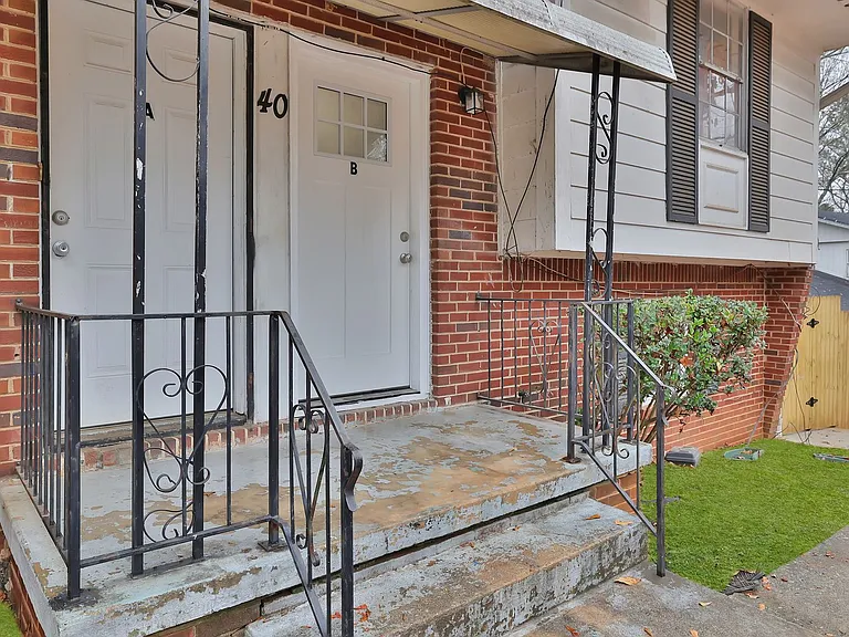 40 Candlelight Ln SW #B — Photo 24