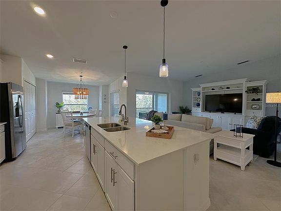5th image of 14221 Heritage Landing Blvd #2024