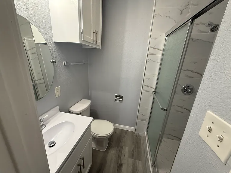 1032-1036 S Normandie Ave #9 — Photo 24
