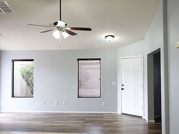 3rd image of 42695 W Sunland Dr