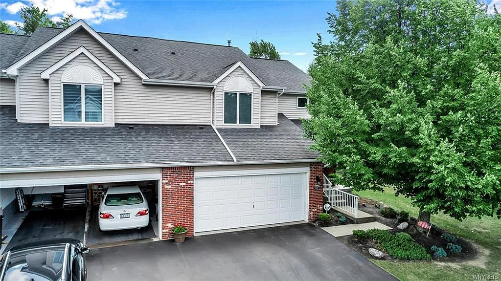 5377 Village Station Cir photo 1