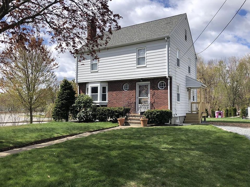 116 Congress St, Milford, MA 01757 | Zillow