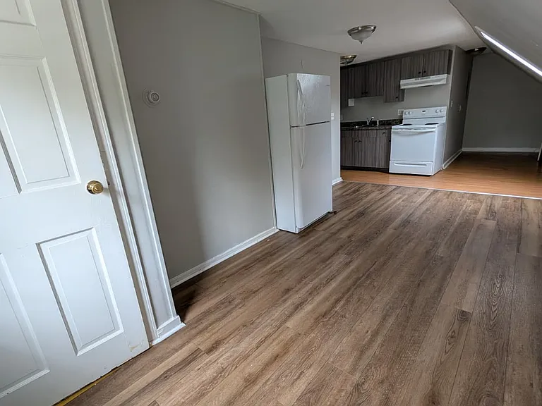 549 Valley St #22 — Photo 3