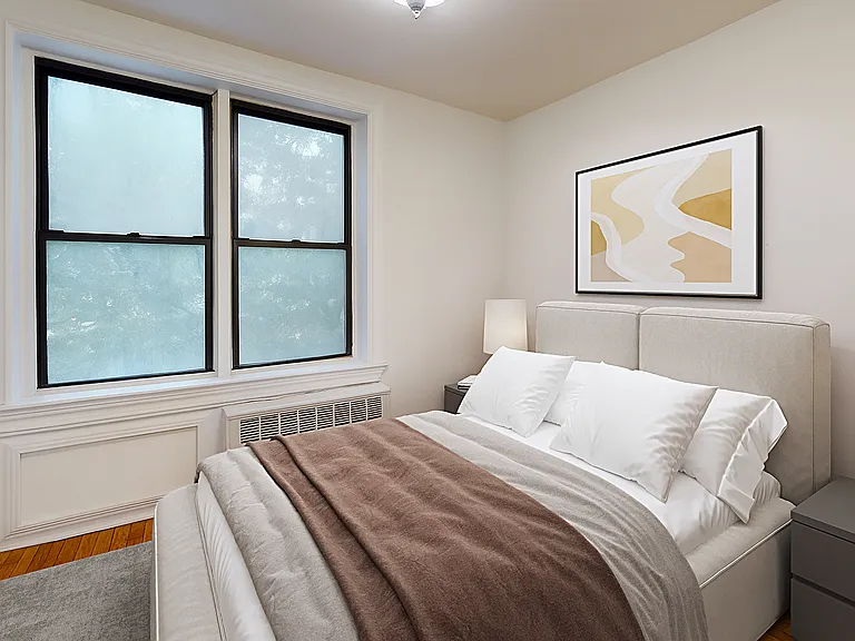 338 E 70th St #3D — Photo 1