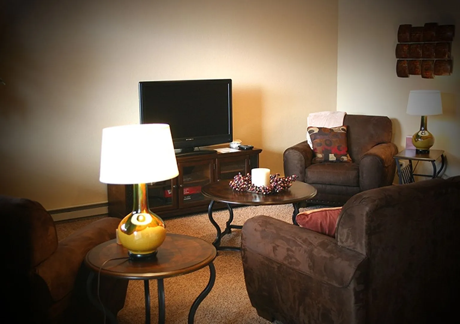 Fully Furnished Monthly Rental — Photo 4