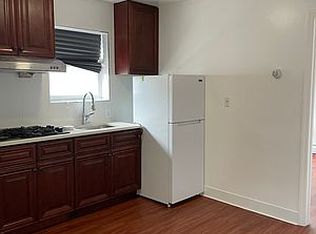 40-08 195th St #2, Flushing, NY 11358