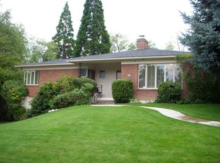 320 Hillcrest Dr, Reno, NV 89509