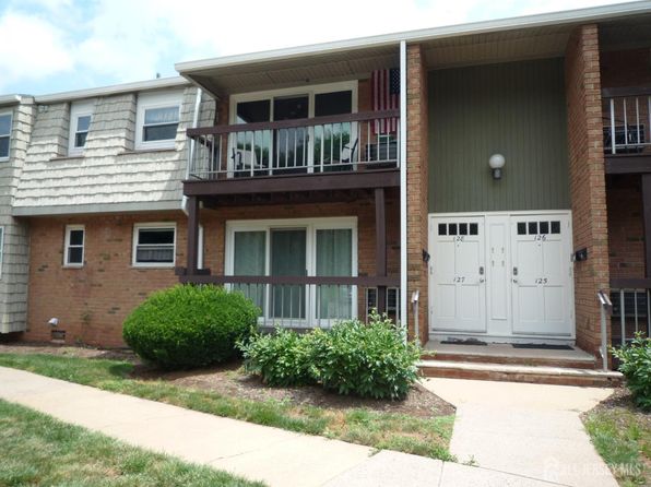 44 Deanna Dr APT 127