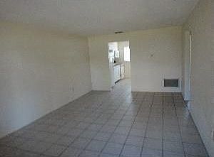 2nd image of 808 1st St APT 1