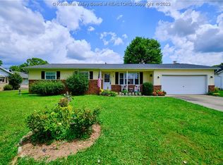 184 Joy Ln, Culloden, WV 25510