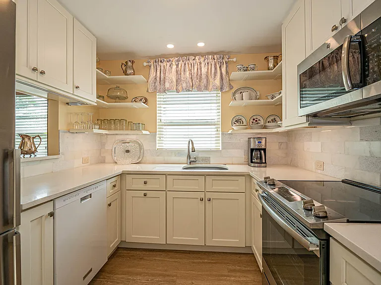36 Vista Gardens Trl #201 — Photo 11
