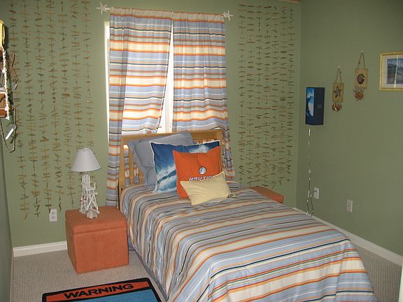5th image of 13801 Hoyt St APT 108