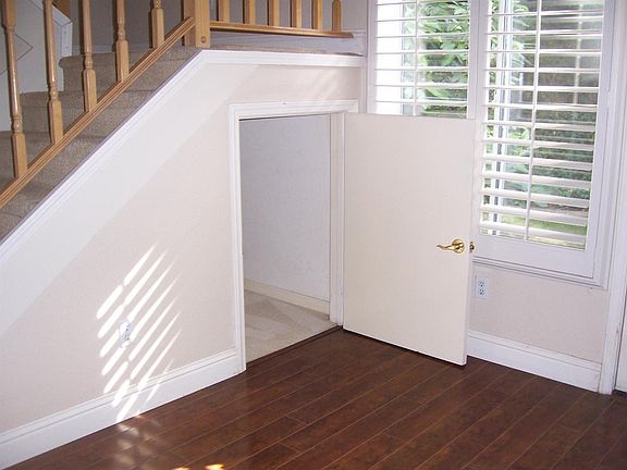 5th image of 2316 Coconut Way