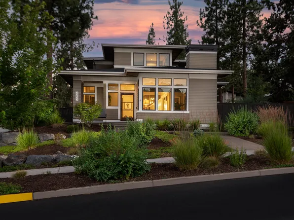 2255 NW Labiche Ln, Bend, OR 97703