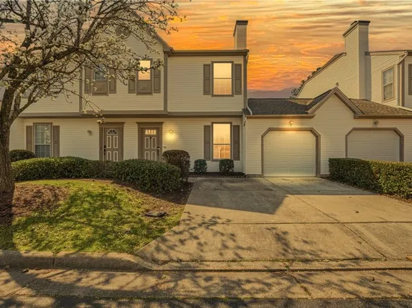 4513 Brinker Dr, Virginia Beach, VA 23462