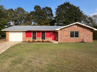 3202 Mike Dr, Dothan, AL 36303