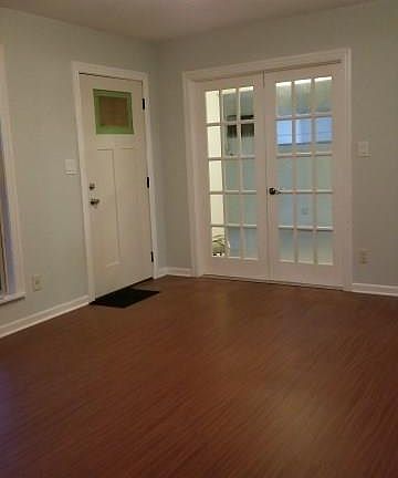 5th image of 1015 Cardinal Dr