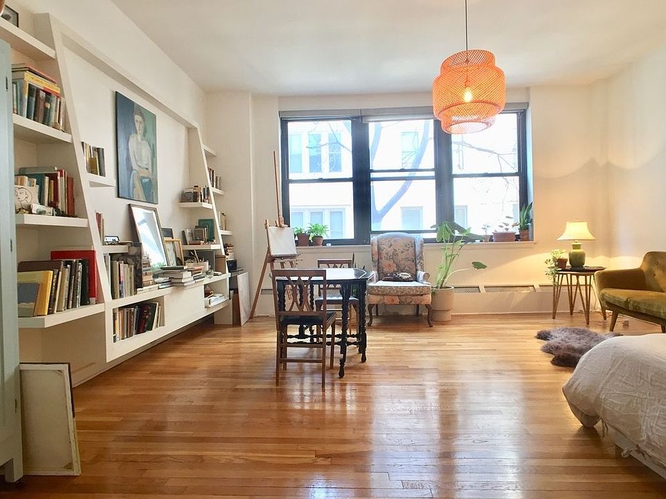 1st image of 58 W 68th St APT 4A