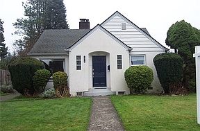 1st image of 3308 Quince St SE
