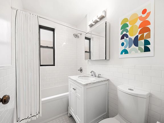 4th image of 60 9th St APT 420