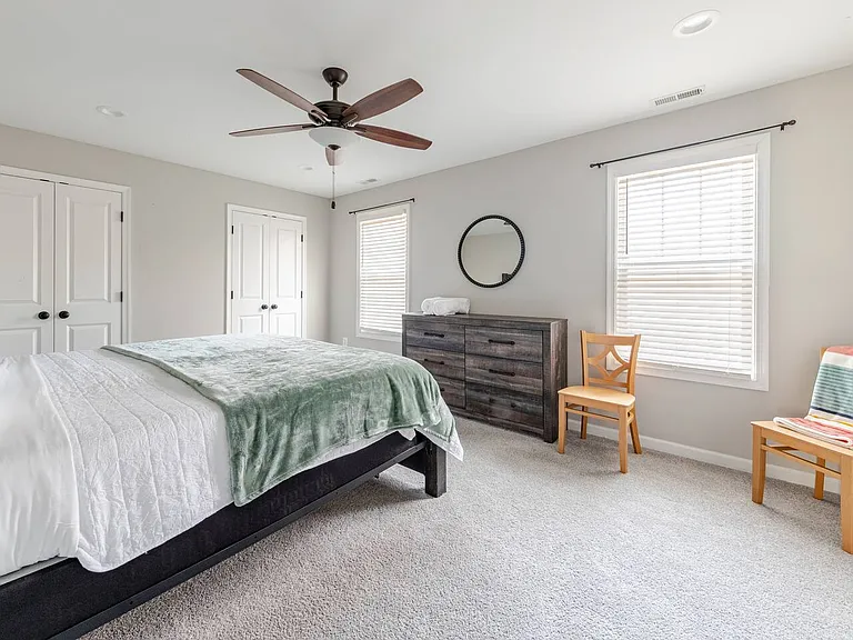 301 Rollason Dr — Photo 34
