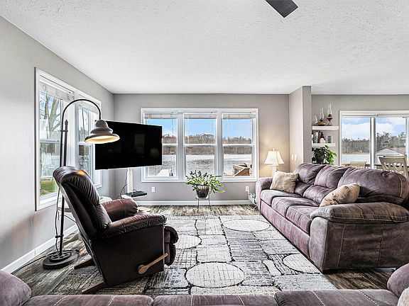 4th image of 12469 Valpine Dr