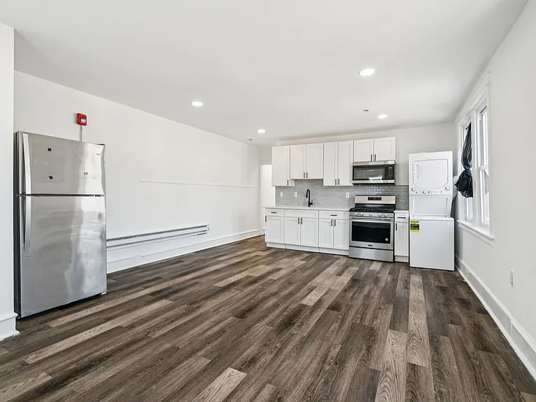 1401 E Cheltenham Ave #2 — Photo 3
