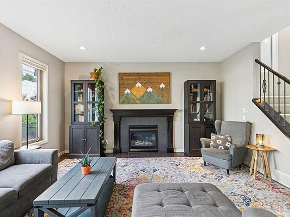 4th image of 7520 S Springbank Way SW