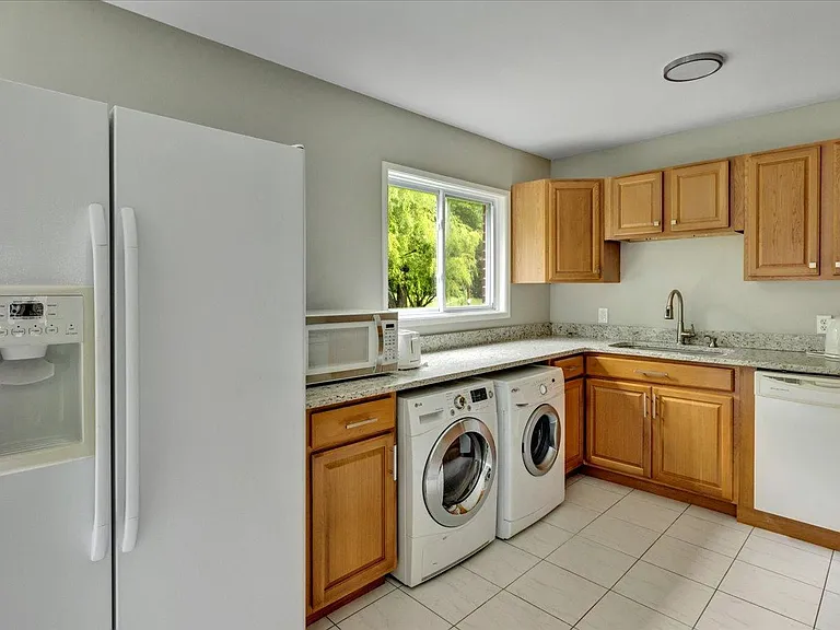 1308 Vassar Rd — Photo 7