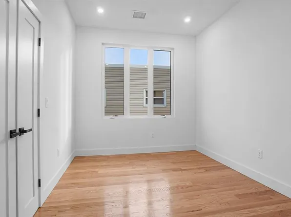 3239 Tierney Place image 17 of 30